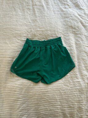 Hotty Hot High-Rise Lined Short 4", Size 6, Cascadia Green